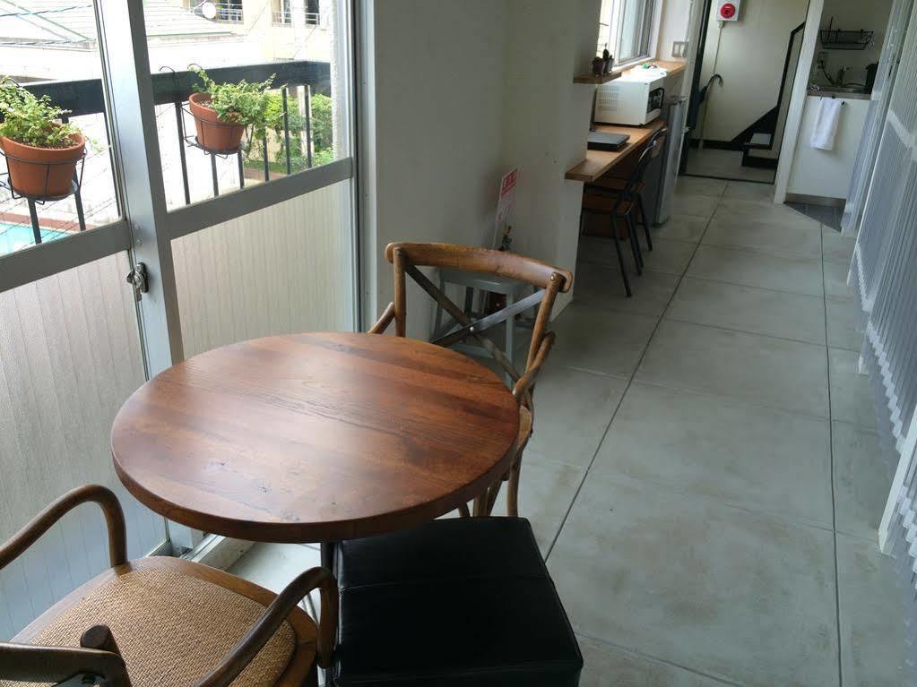Route - Cafe And Petit Hostel Нагасакі Екстер'єр фото